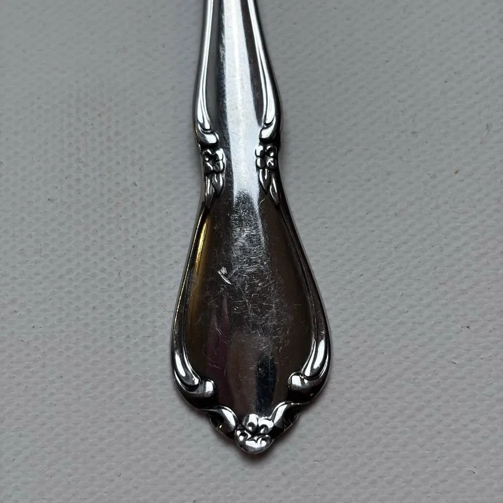VTG Oneidacraft Deluxe Chateau Stainless Flatware Flat Handle Butter Knife Set 2